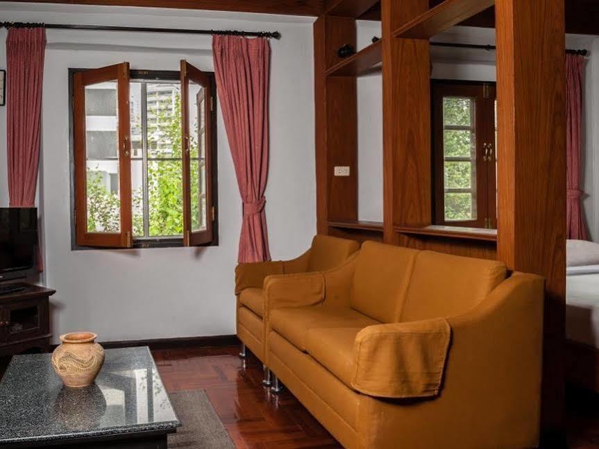 House By The Pond Aparthotel Bangkok Exterior foto